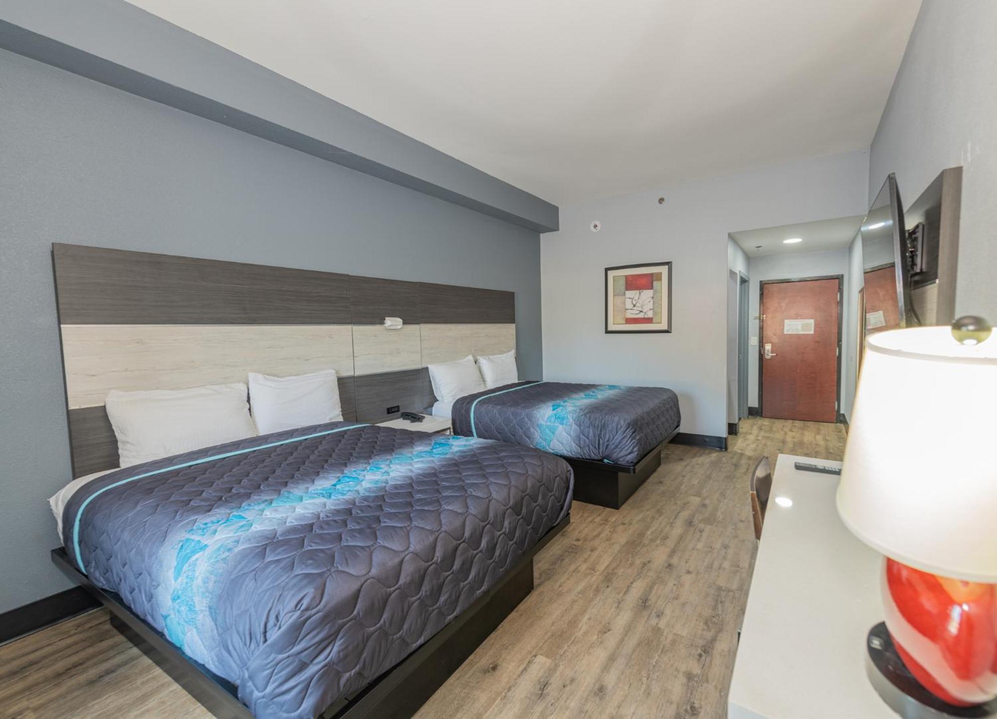 Jamestown Inn & Suites Riverdale Esterno foto